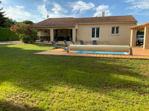 Maison de vacances10 pers piscine au calme 4 Etoiles